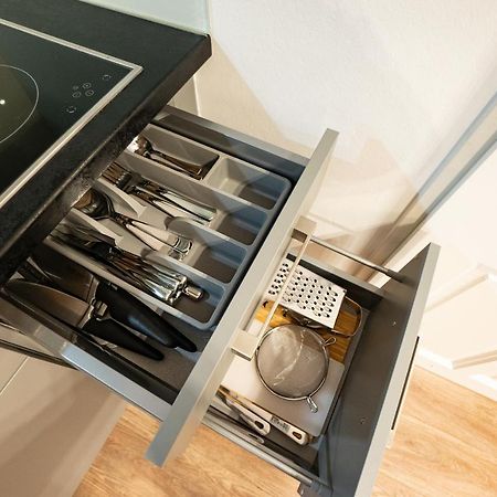 Stylish Apartment With Dedicated Working Space And Super King-Size Bed Located Between City Centre And Donau River Вена Экстерьер фото