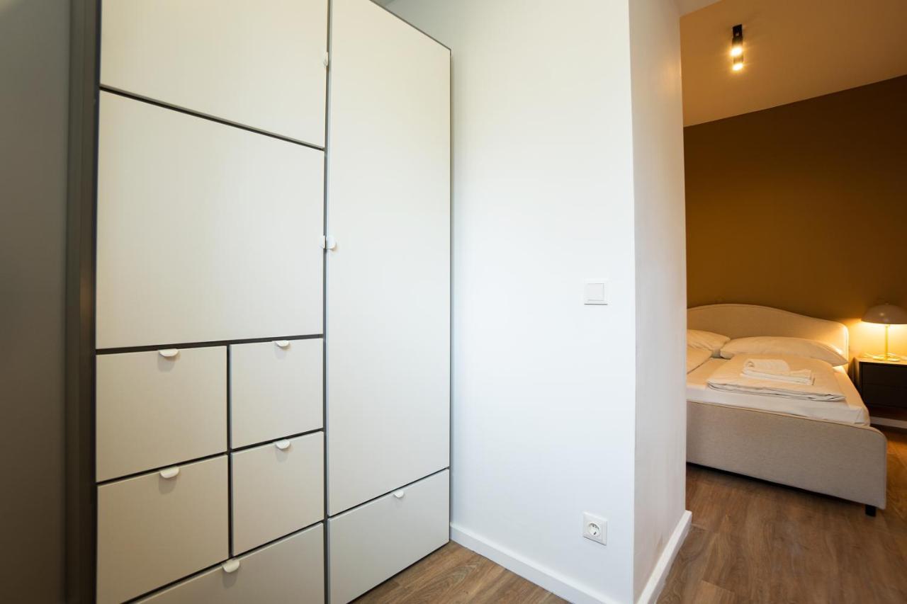 Stylish Apartment With Dedicated Working Space And Super King-Size Bed Located Between City Centre And Donau River Вена Экстерьер фото