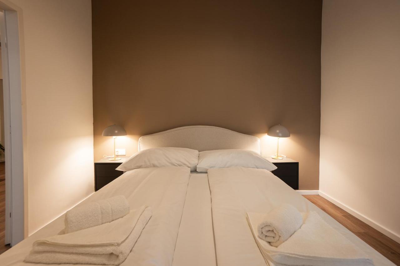 Stylish Apartment With Dedicated Working Space And Super King-Size Bed Located Between City Centre And Donau River Вена Экстерьер фото